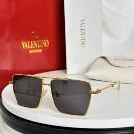Picture of Valentino Sunglasses _SKUfw66051120fw